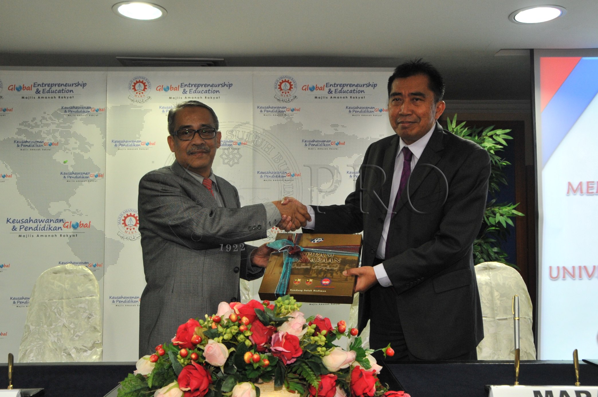 PRO 14 37 MARA PRO 4764